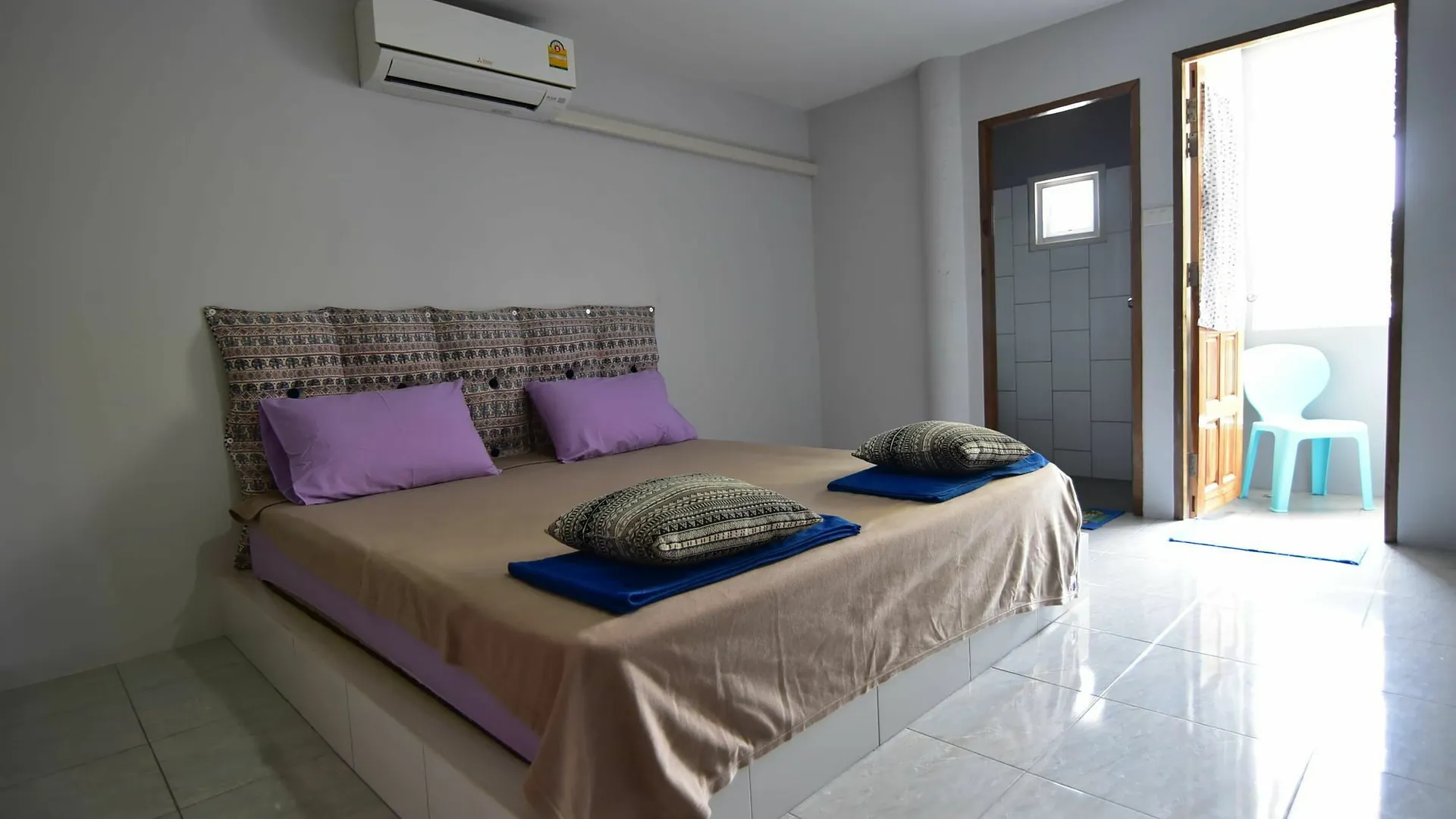 Easy Rooms And Minimart Ko Lanta